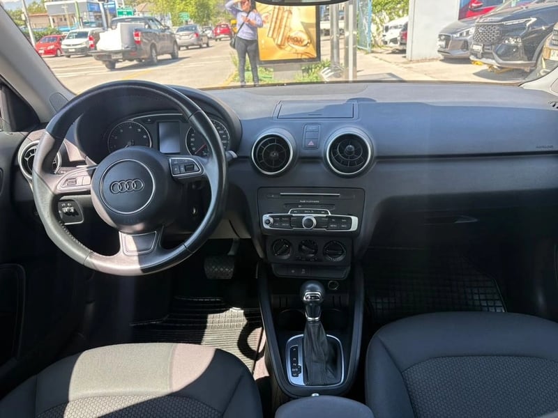 Audi A1 1.4 TFSI SPORT 4X2 125HP S-TRONIC AT 3P 2018 - Imagen 6 de 12