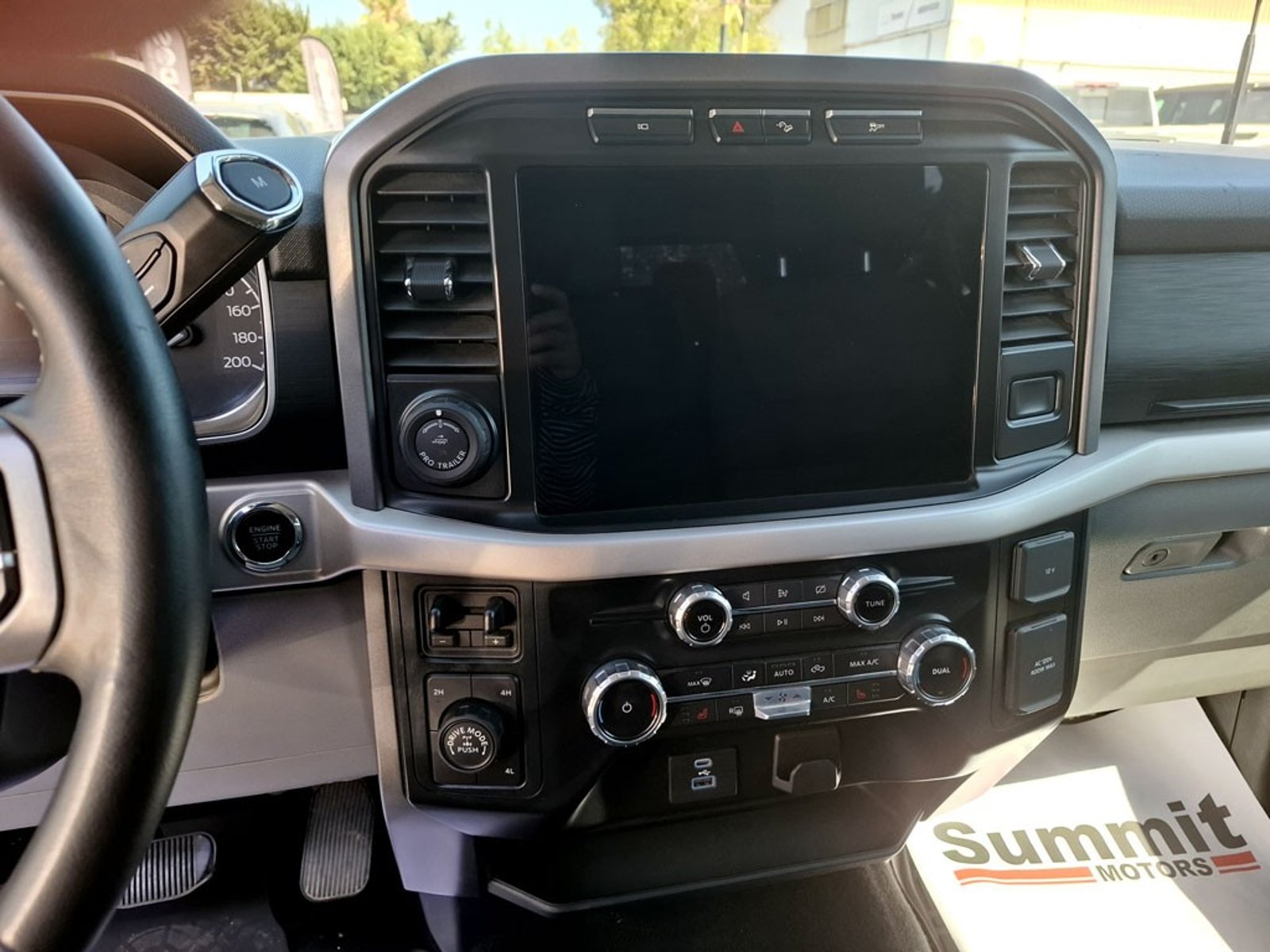 FORD F-150 XLT 5.0 AUT 2024 - Imagen 19 de 20