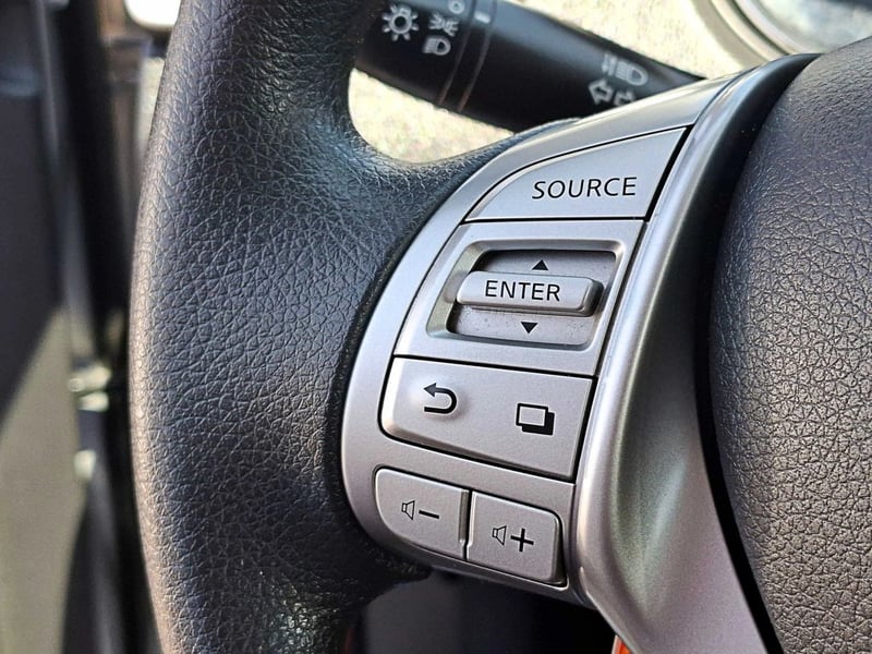 Nissan X-TRAIL 2.5 SENSE CVT AT 2017 - Imagen 13 de 17