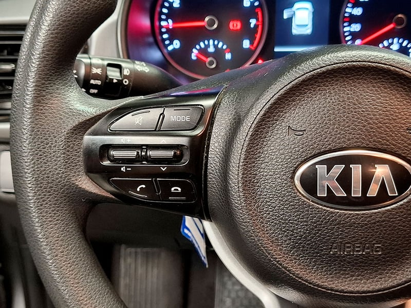 Kia RIO 5 1.4L AT 2021 - Imagen 12 de 20