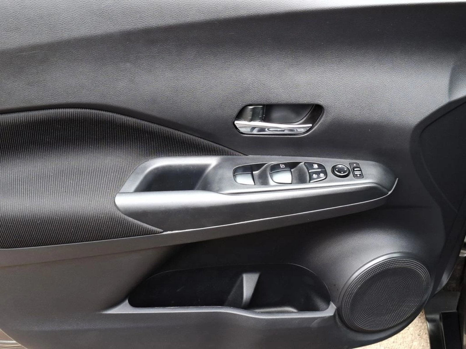 Nissan KICKS 1.6 2023 - Imagen 13 de 20