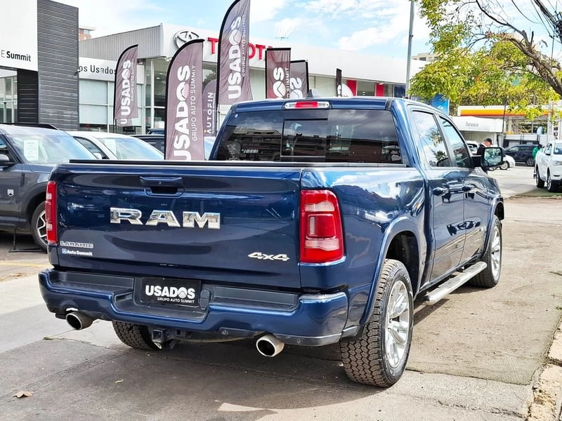 RAM 1500 5.7 LARAMIE SPORT CREW CAB AT 4X4 2023 - Imagen 9 de 20