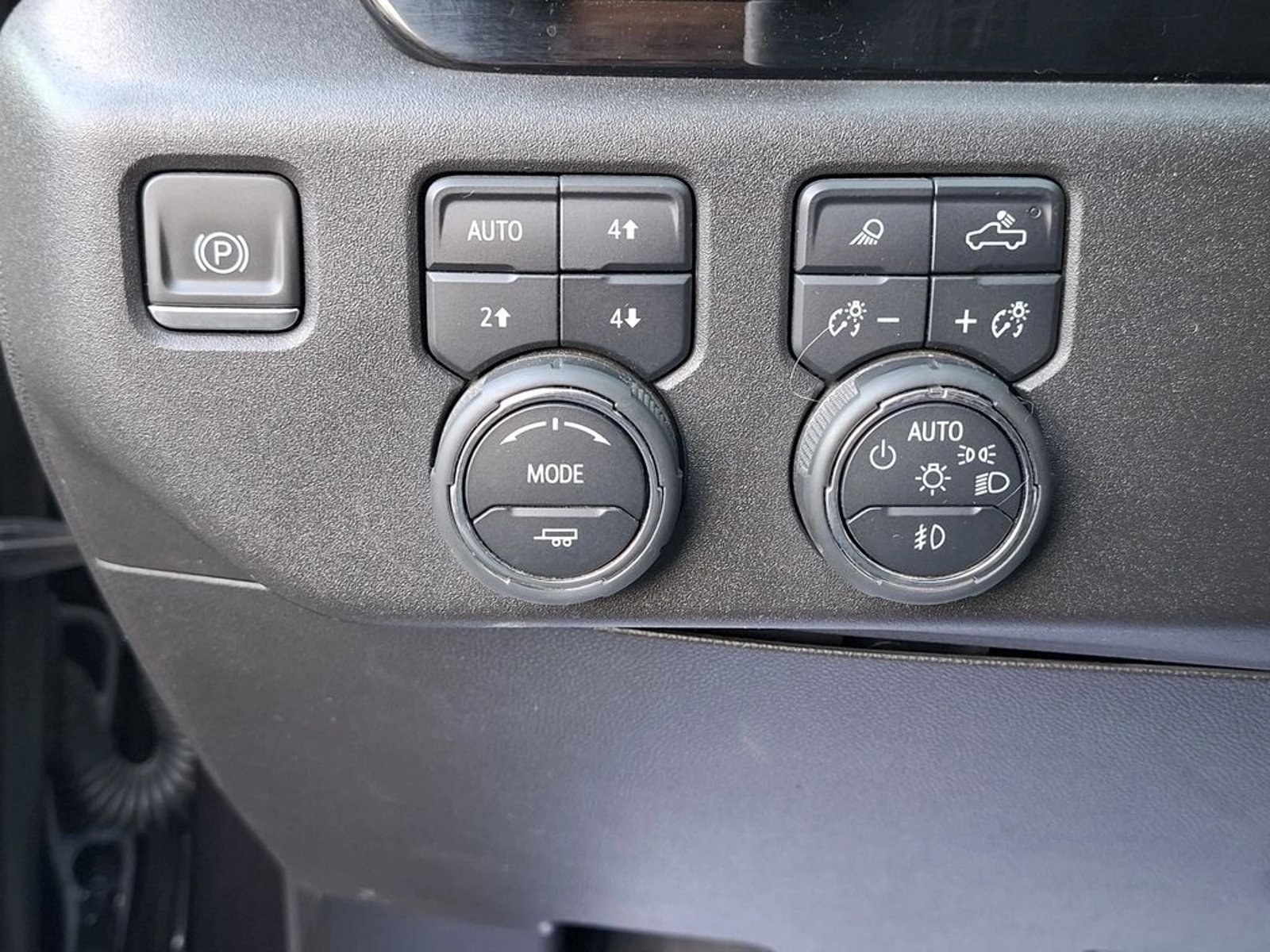 Chevrolet SILVERADO 3.0 CC HC AT 4X4 2024 - Imagen 20 de 20