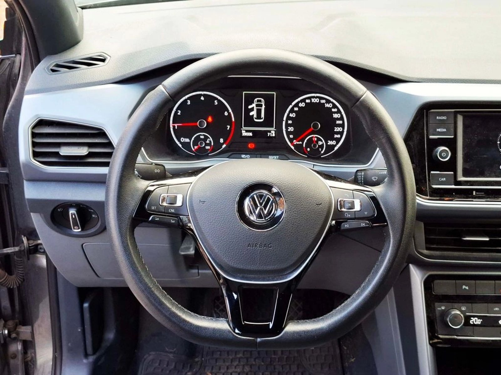 Volkswagen T-CROSS 1.6 MSI COMFORTLINE 4X2 MT5 5P 2021 - Imagen 17 de 20