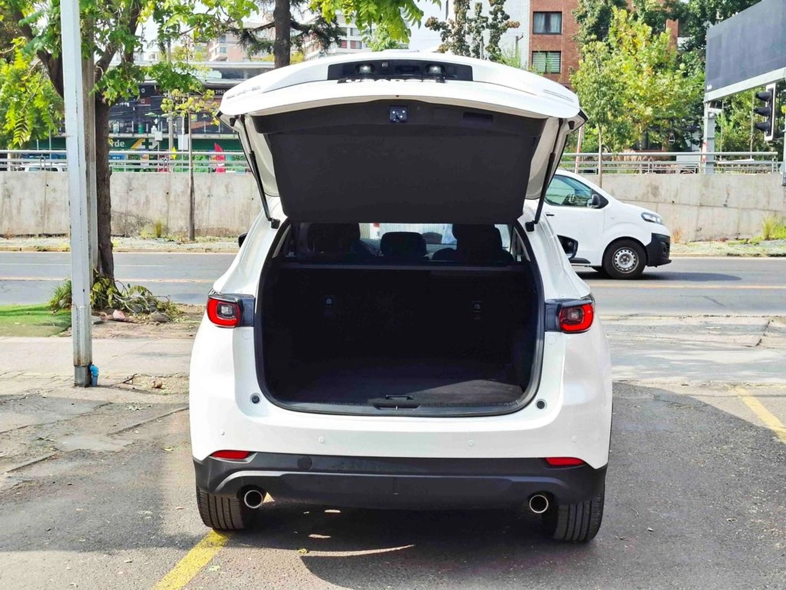 MAZDA CX-5 2.0 CORE AUT 2WD 2023 - Imagen 11 de 20