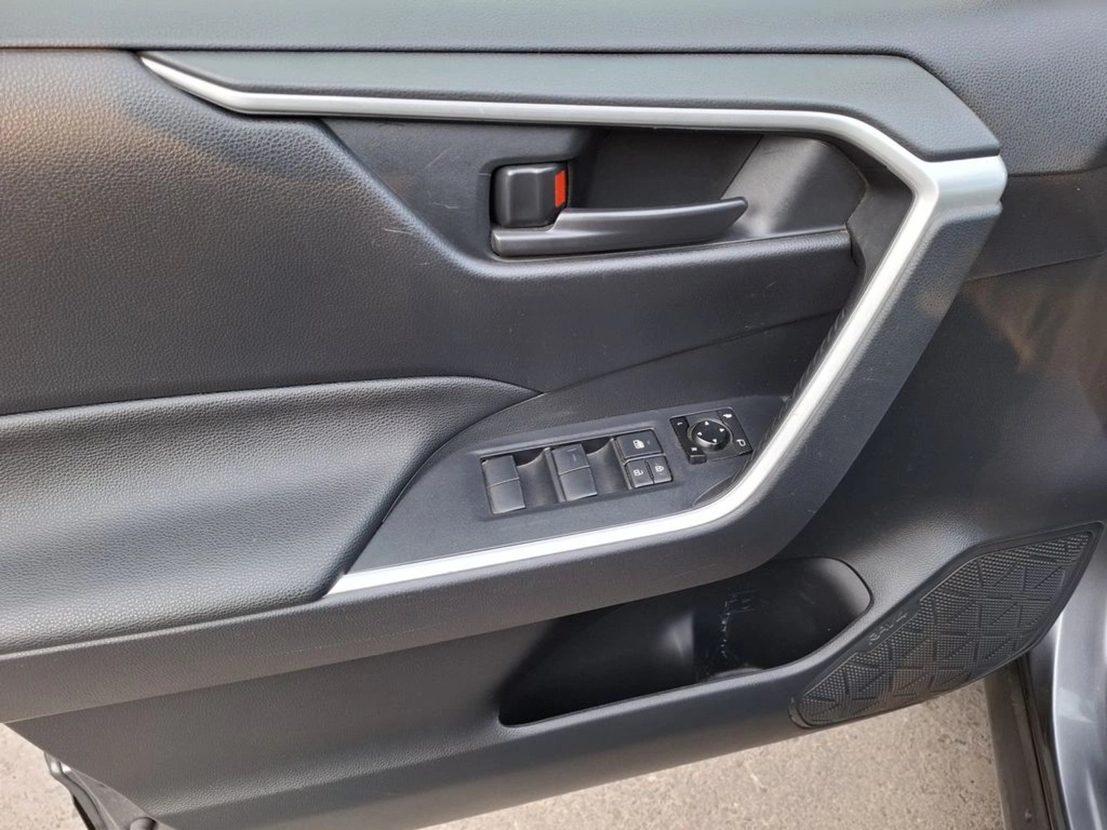 Toyota RAV4 2.0 LE MT 2022 - Imagen 12 de 20