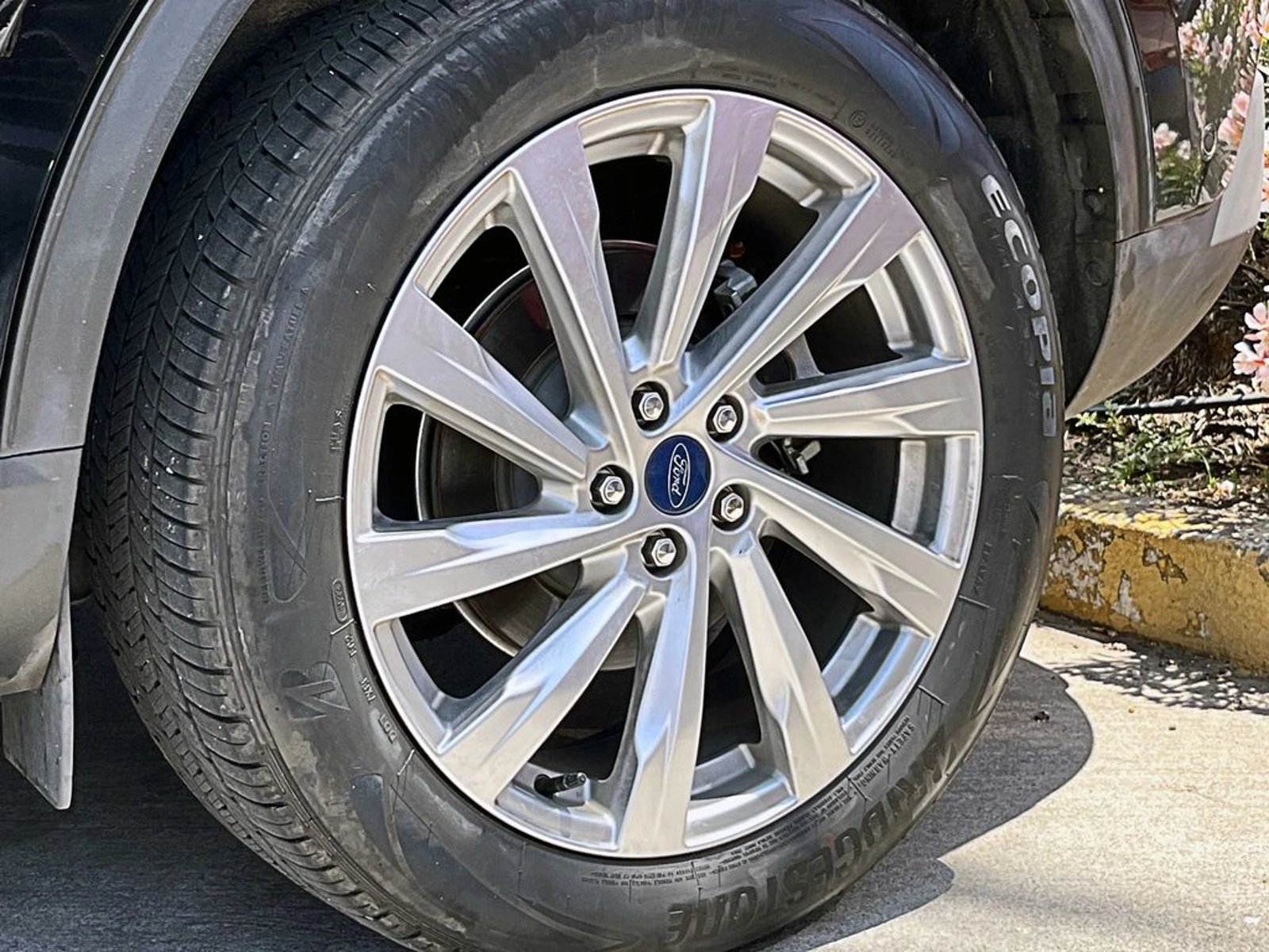 Ford ESCAPE 2.0 TITANIUM AWD AT 5P 2023 - Foto 5 de 18