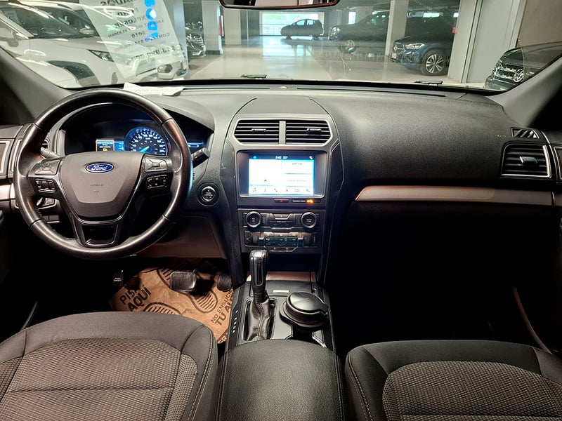 Ford EXPLORER XLT 3.5 AUT 2018 - Imagen 10 de 20