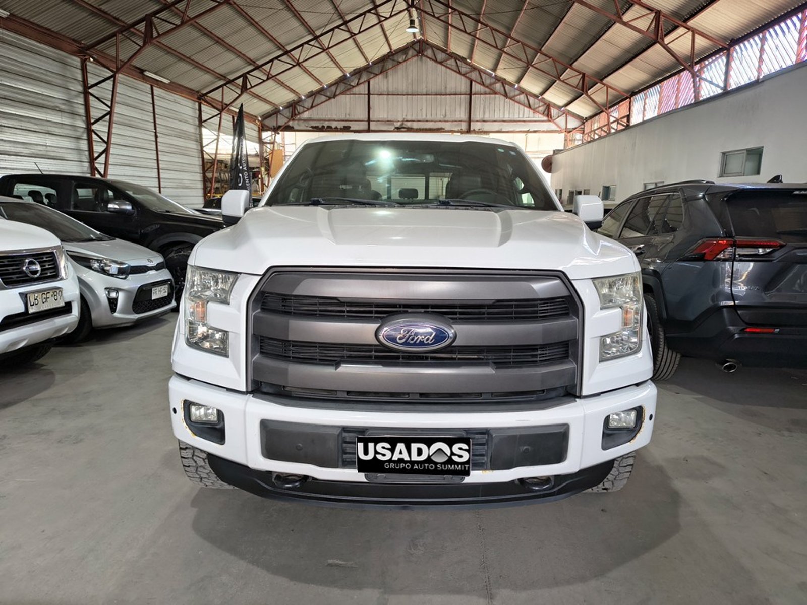 Ford F-150 5.0 LARIAT 2017 - Foto 2 de 20