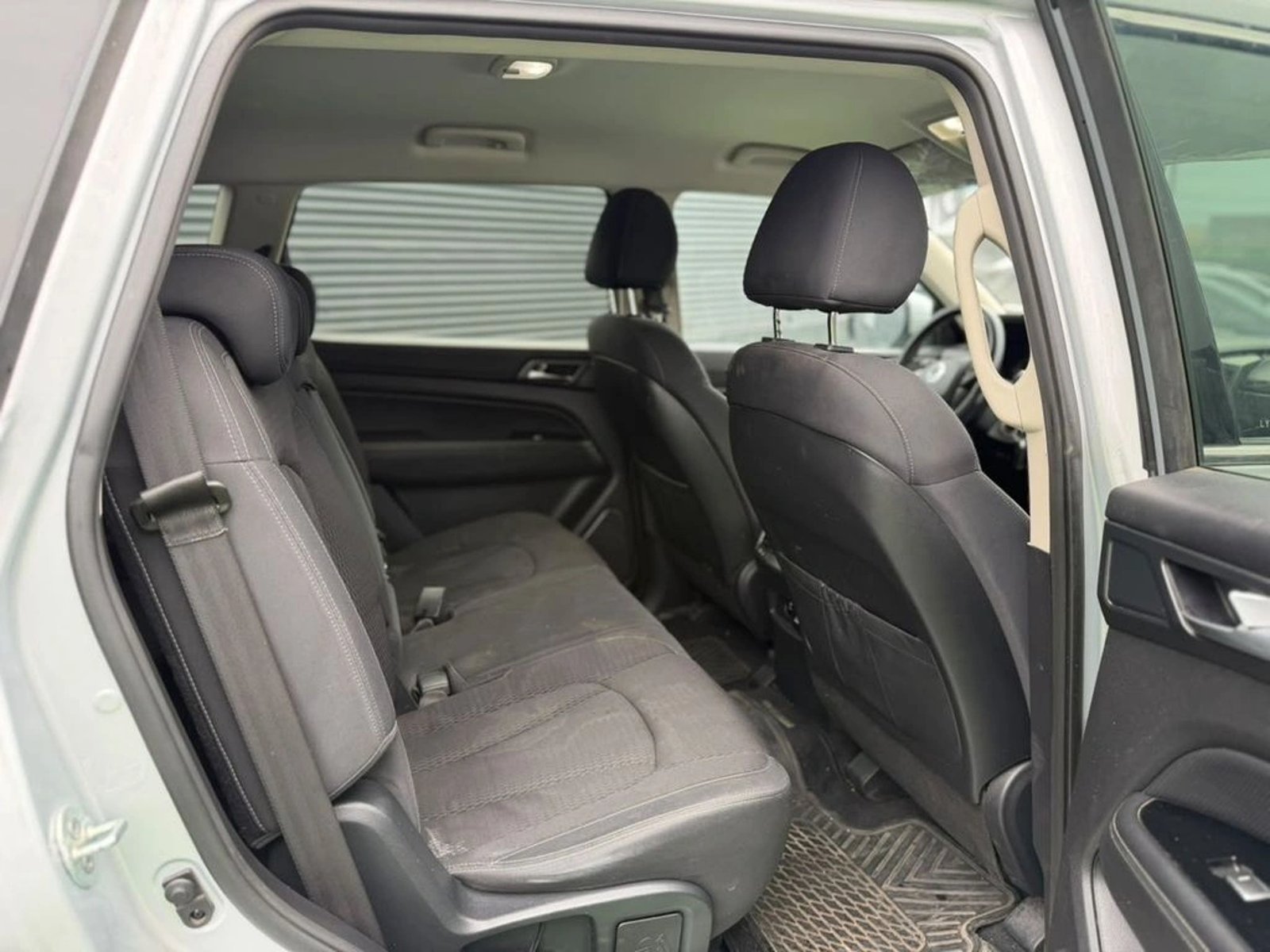 SSANGYONG REXTON 2.2 DIESEL YRX201 4X2 AT 5P 2020 - Imagen 8 de 12