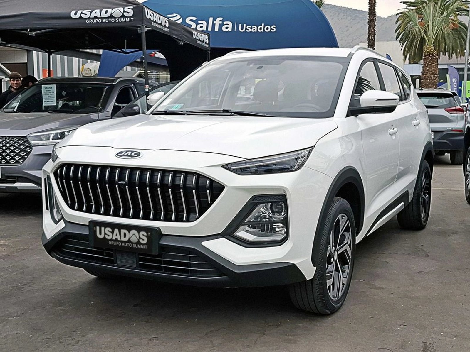 JAC JS8 1.5 LUXURY MT 2023 - Foto 2 de 18