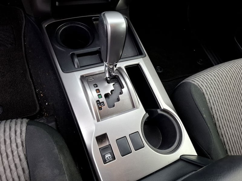 Toyota 4RUNNER AT 4.0 4X2 S 2024 - Imagen 18 de 20