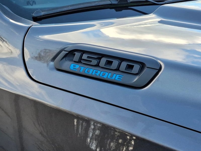 RAM 1500 3.6 CREW CAB BIG HORN E-TORQUE AT 4X4 HIBRIDO 2024 - Imagen 9 de 20