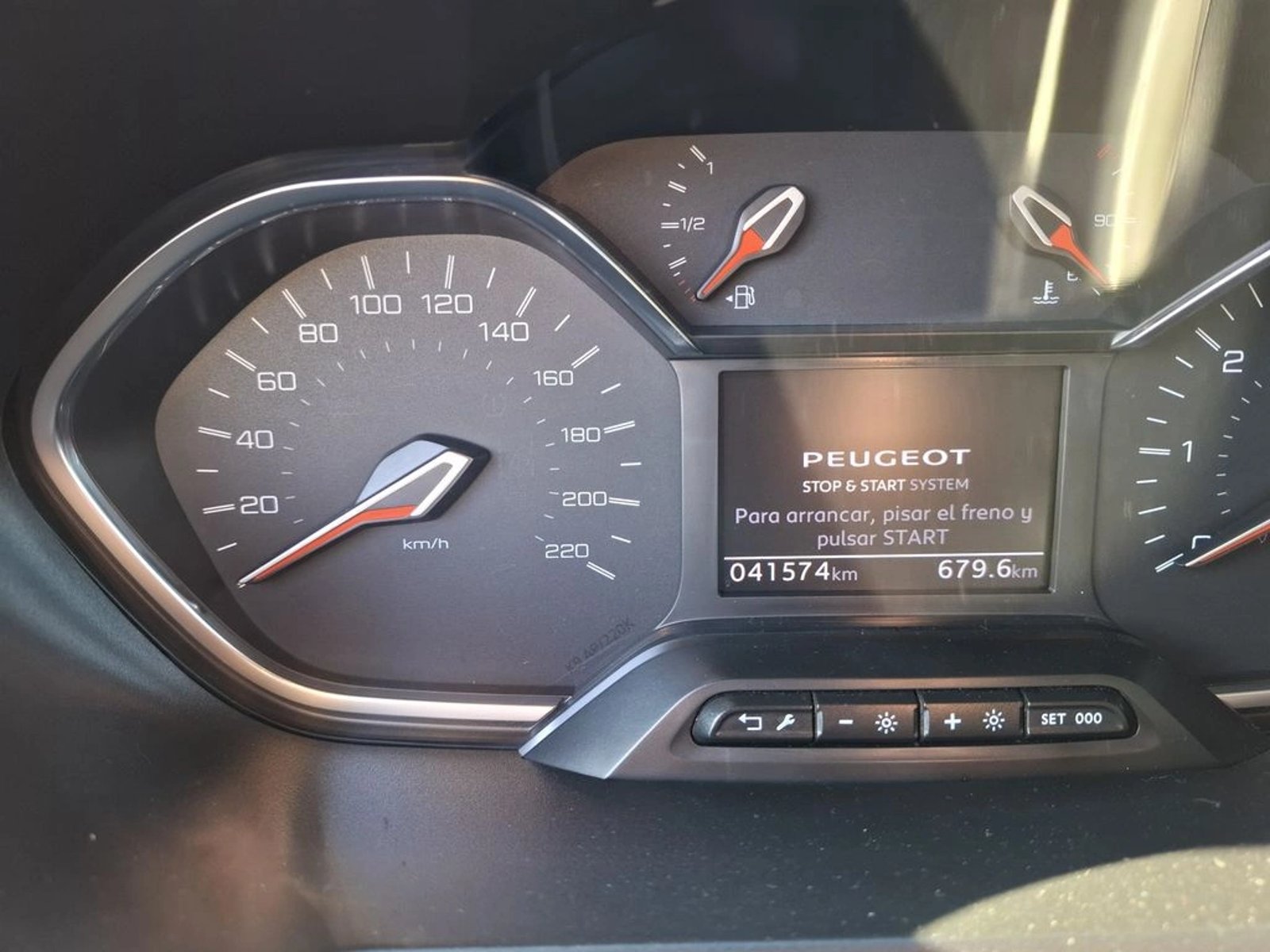 Peugeot RIFTER AT 1.5 D 2022 - Imagen 17 de 20