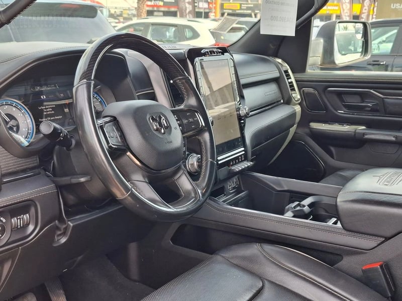RAM 1500 5.7 CREW CAB LIMITED AT 4X4 2022 - Imagen 9 de 19