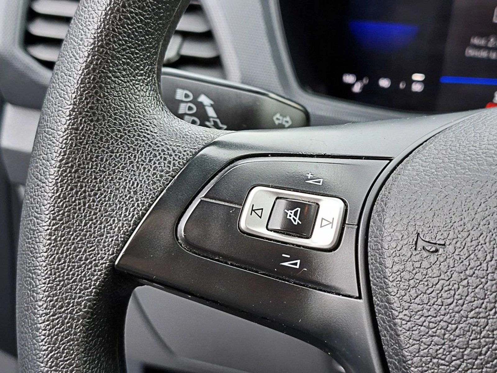 Volkswagen T-CROSS 1.0 TRENDLINE MT 2023 - Imagen 16 de 20