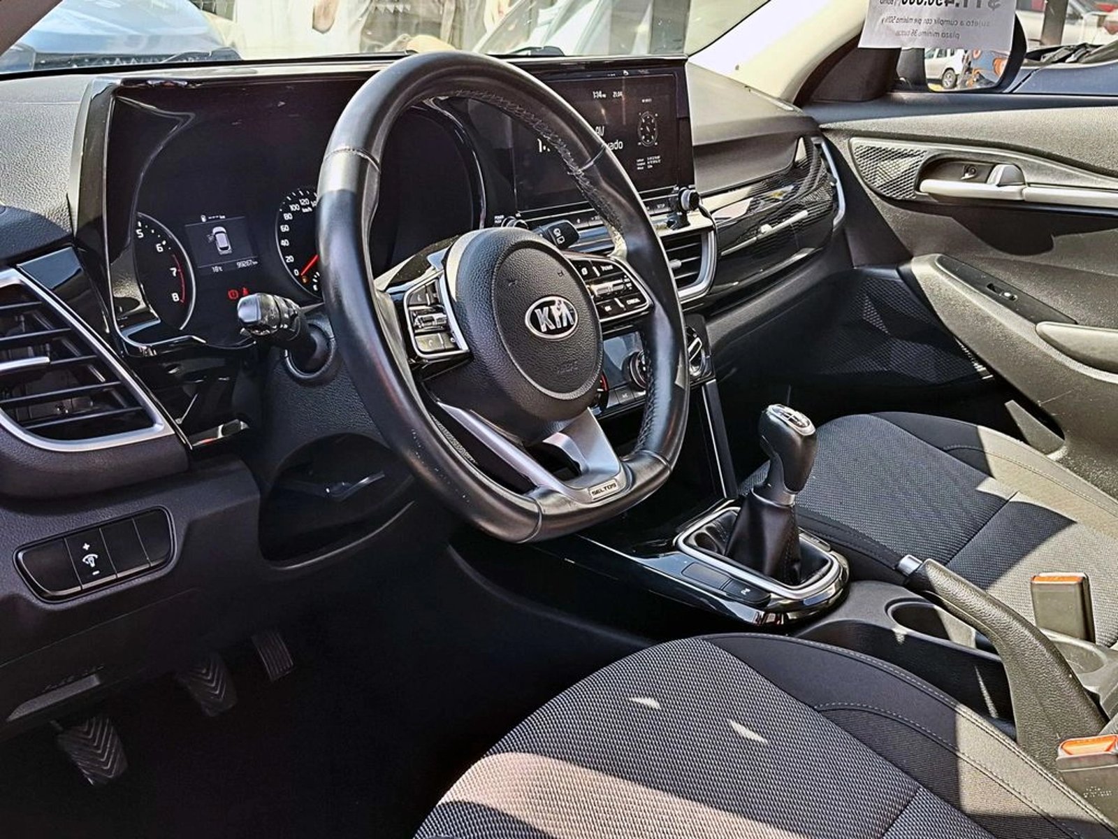KIA SELTOS 1.6 EX MT 2021 - Imagen 7 de 15