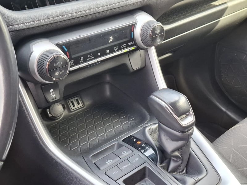 Toyota RAV4 2.0 XLE AT 2019 - Imagen 19 de 19