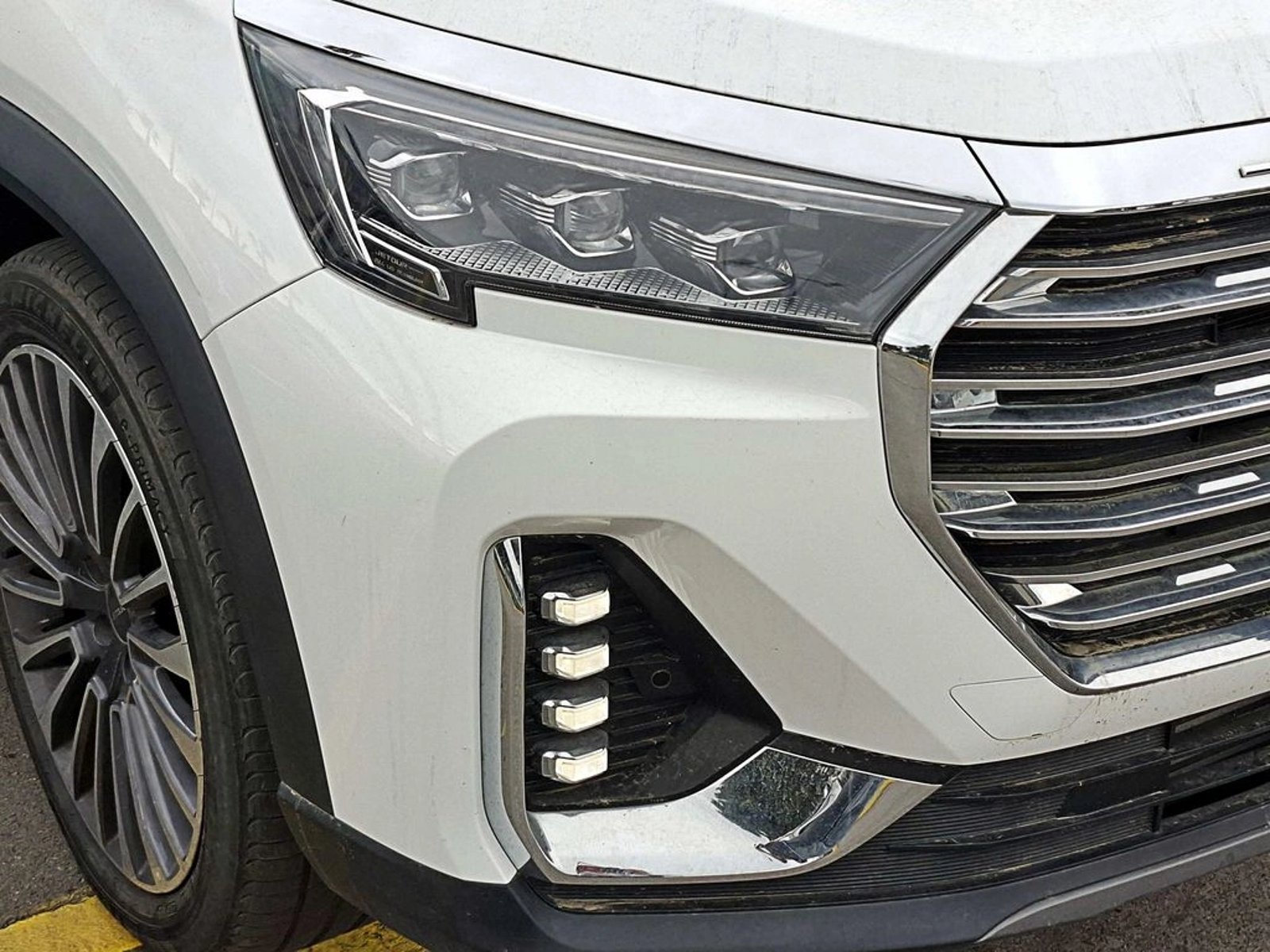Jetour X90 PLUS 2.0 4X2 DCT AT 5P 2024 - Foto 5 de 19
