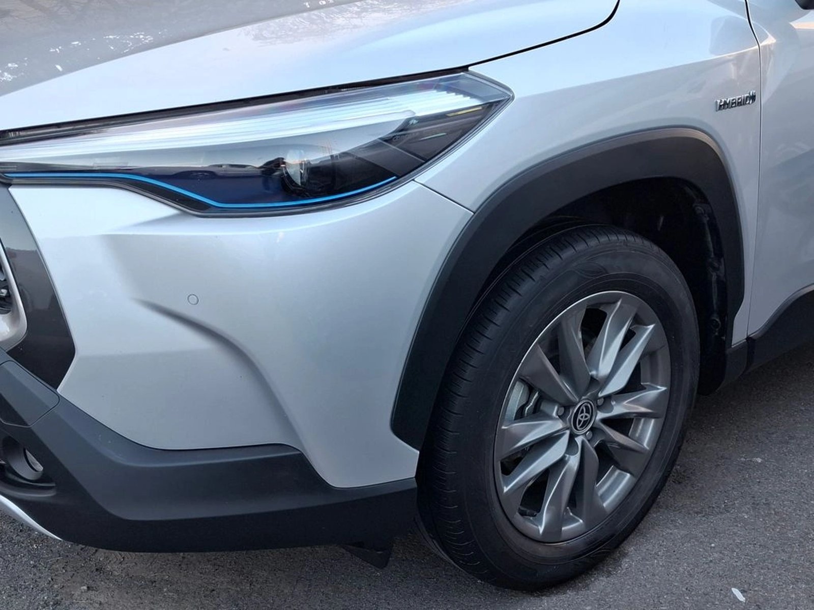 Toyota COROLLA CROSS HYBRID 1.5 MT 2023 - Foto 4 de 20