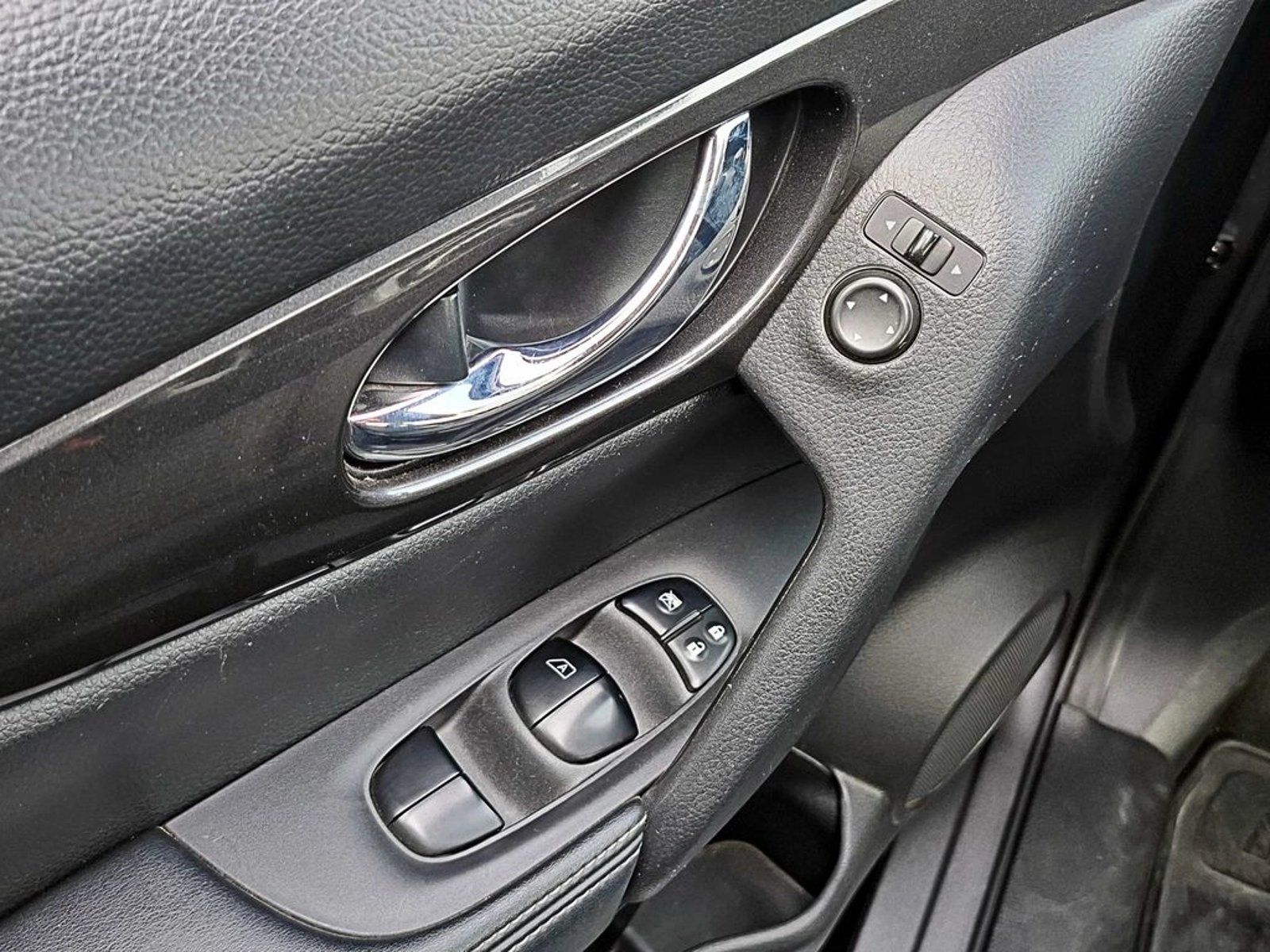 NISSAN X-TRAIL 2.5 SENSE AT 2021 - Imagen 9 de 18