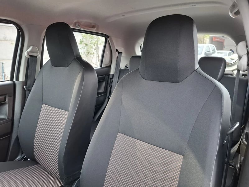 Suzuki S-PRESSO GLX MT 1.0 2026 - Imagen 17 de 19