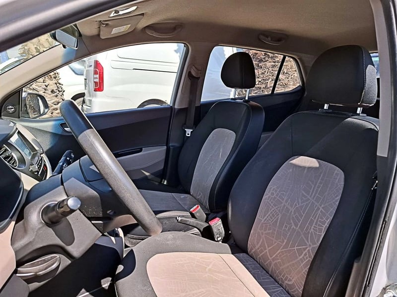 Hyundai GRAND I10 1.2 GLS 2AB AC ABS MT 2018 - Imagen 12 de 18