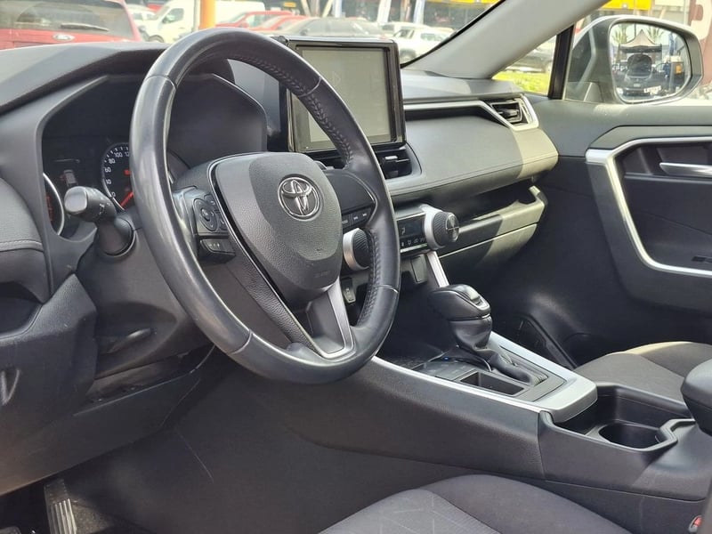 Toyota RAV4 2.0 XLE AT 2019 - Imagen 11 de 19