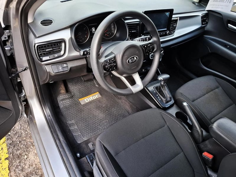 Kia RIO 5 1.4 2021 - Imagen 14 de 20