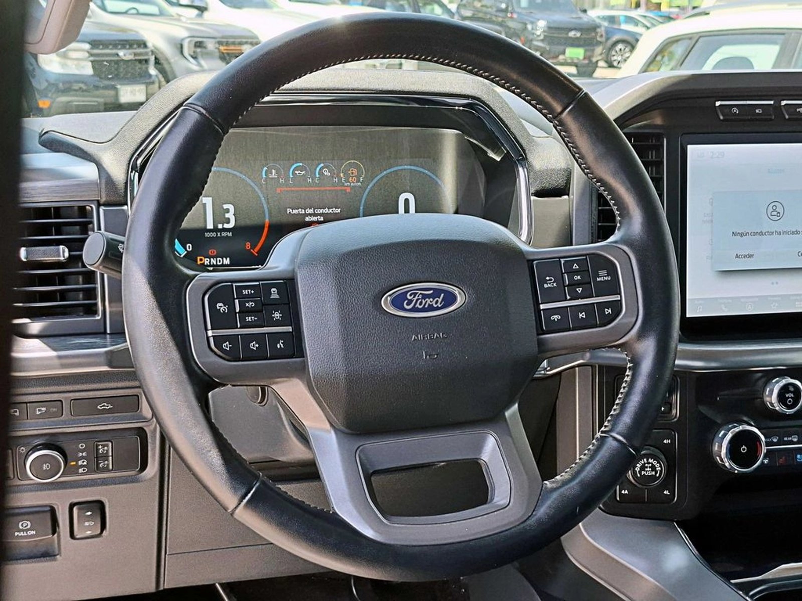 FORD F-150 LARIAT LUXURY 4X4 5.0 AT 2023 - Imagen 12 de 17
