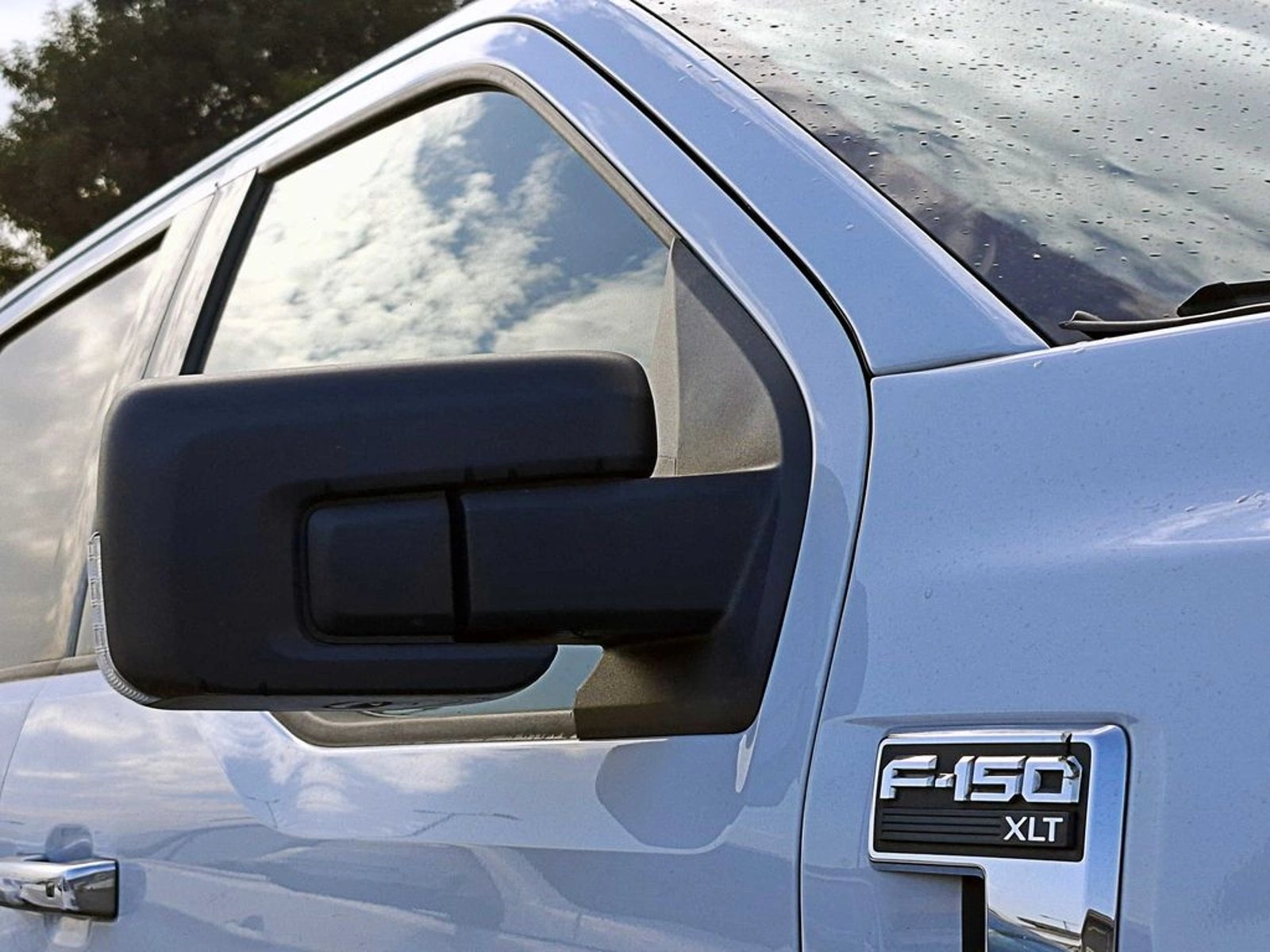 Ford F-150 5.0 XLT AUT 4X4 2024 - Foto 5 de 17