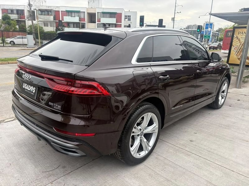 Audi Q8 3.0 55 TFSI QUATTRO 4X4 AT 5P 2021 - Imagen 6 de 13