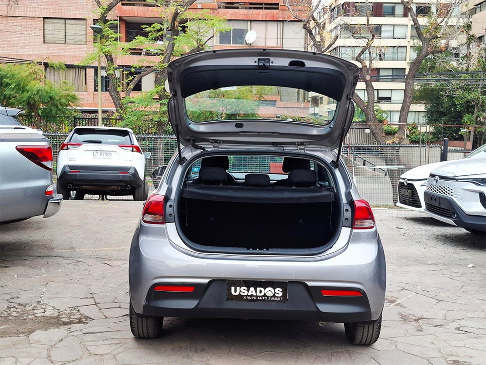 KIA RIO 5 1.4 2023 - Imagen 9 de 20