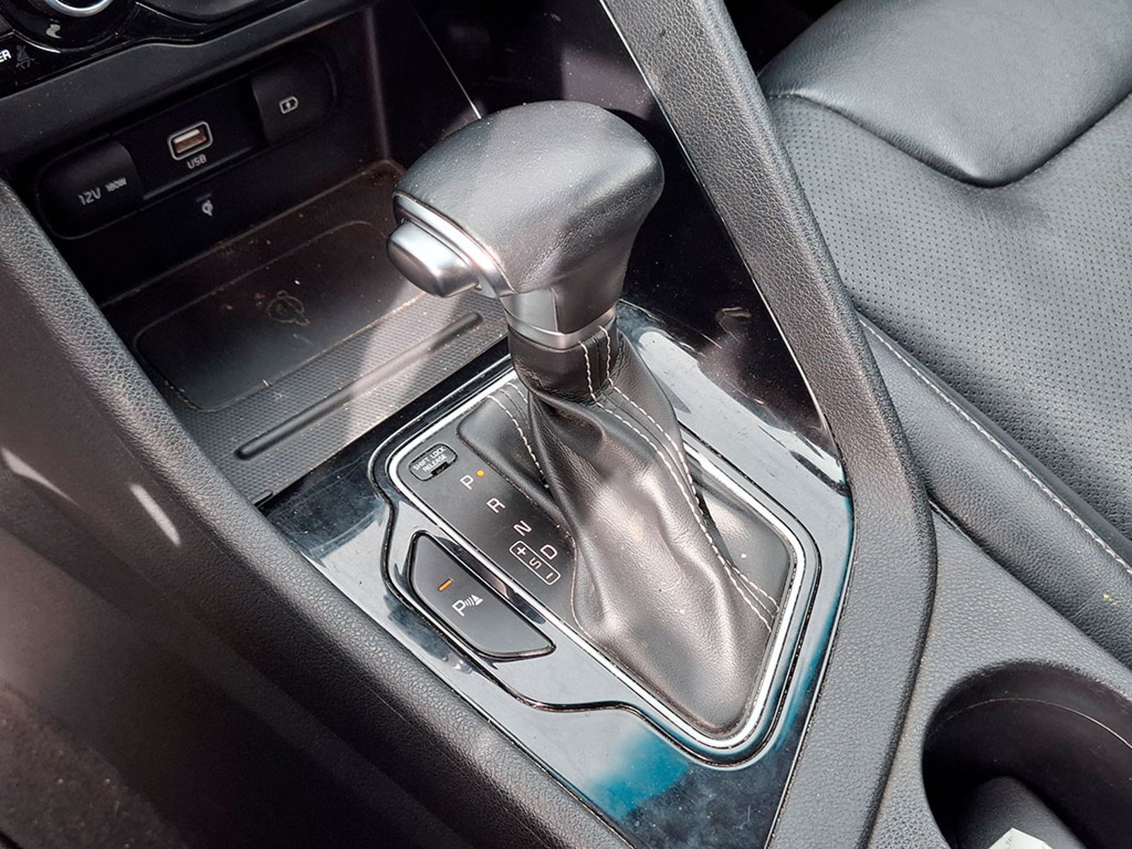 Kia NIRO 1.6 AT 2023 - Imagen 18 de 20
