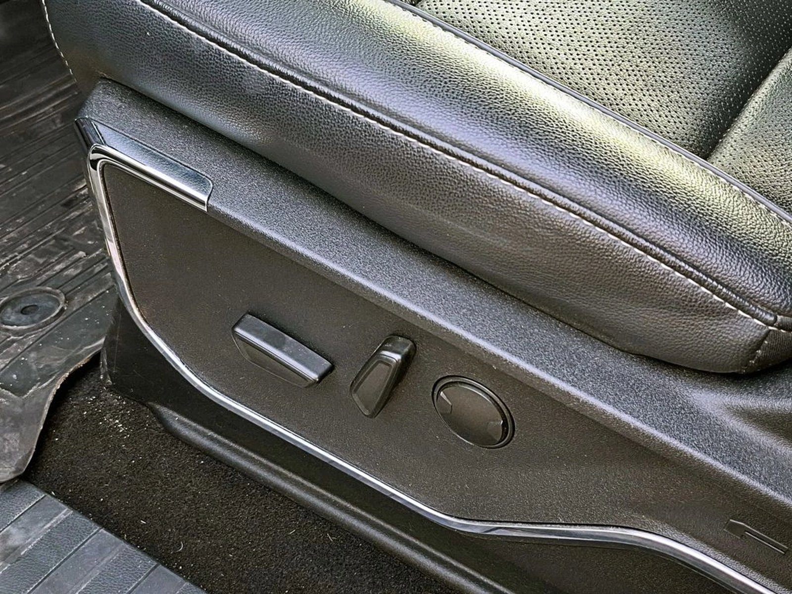 FORD F-150 LARIAT SPORT 4X4 AUT 2025 - Imagen 12 de 20