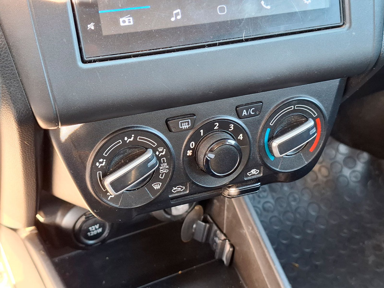 Suzuki DZIRE 1.2 GL SPORT MT 2022 - Imagen 15 de 20