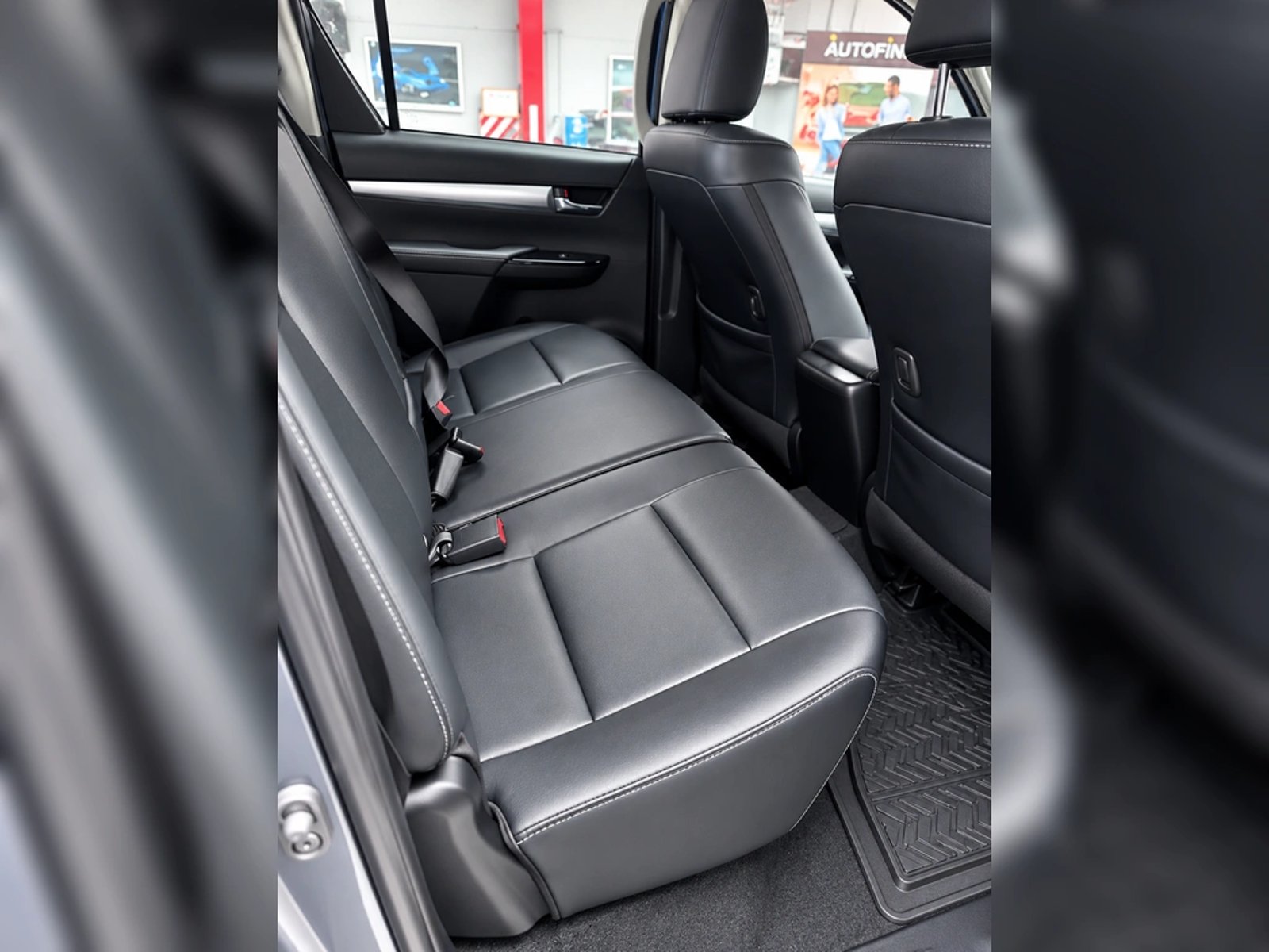 Toyota HILUX 2.8 SRV 7 AB AT 4X4 DIESEL 2022 - Foto 5 de 5