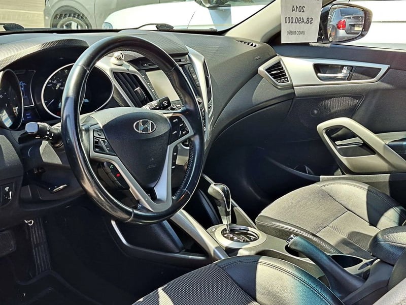 Hyundai VELOSTER 1.6 GLS FULL AT 2014 - Imagen 7 de 16