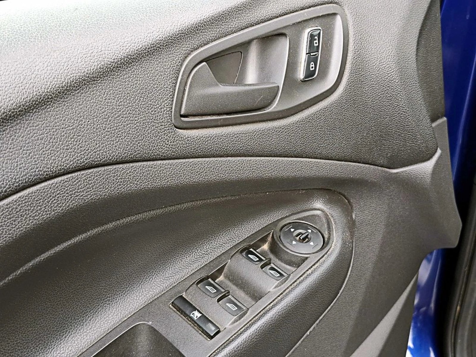 Ford ESCAPE S 2.5 AT 2015 - Imagen 9 de 17