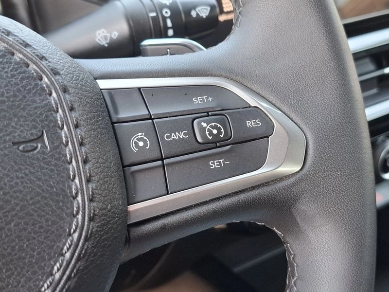 RAM RAMPAGE BIGHORN 2.0 DC AT 4X4 DIESEL 2025 - Imagen 17 de 19