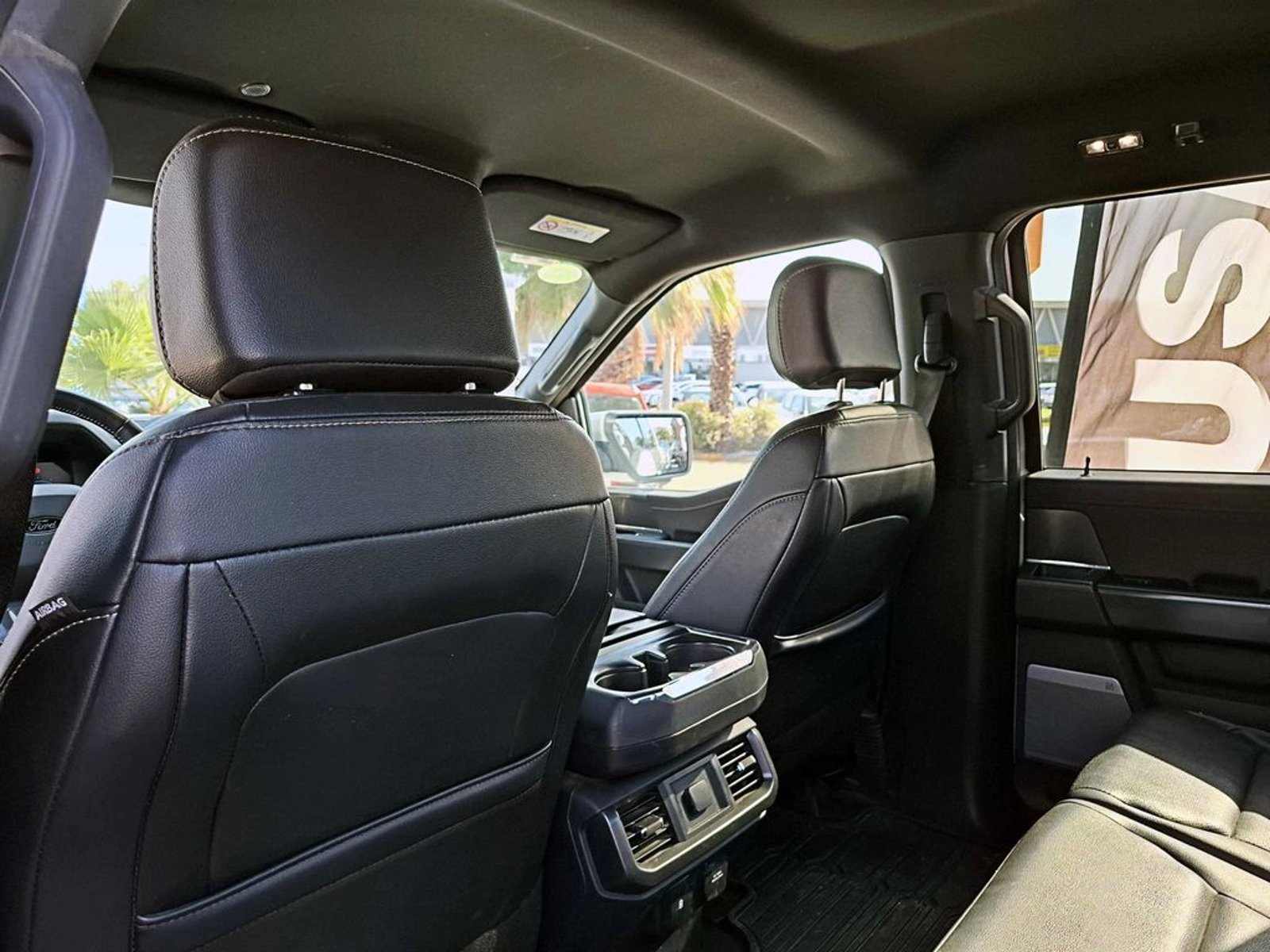 FORD F-150 LARIAT SPORT 4X4 AUT 2025 - Imagen 14 de 20