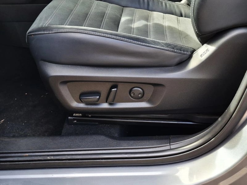 Mitsubishi OUTLANDER 2.5 2022 - Imagen 14 de 20