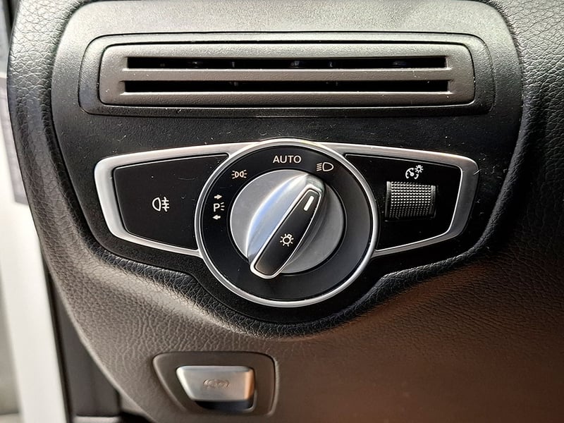 Mercedes-Benz 220 2.1 D DIESEL 4WD AT 5P 2020 - Imagen 20 de 20