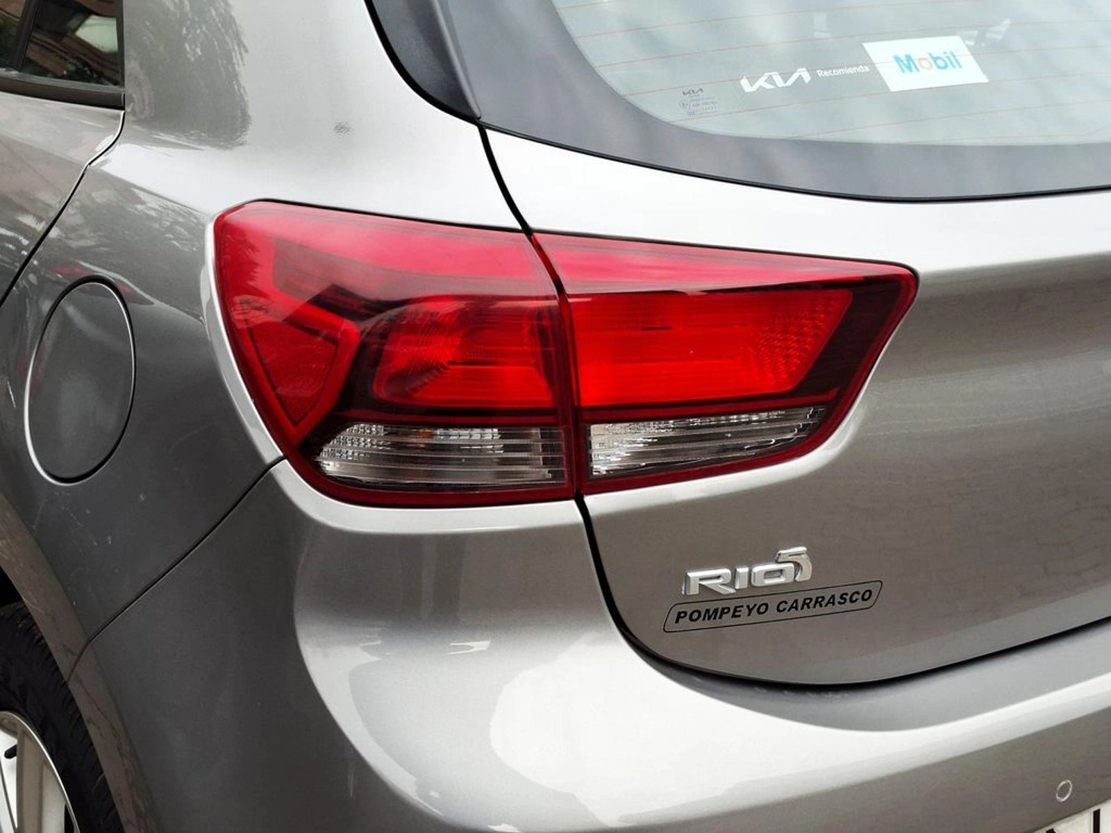 KIA RIO 5 1.4 2023 - Imagen 11 de 20