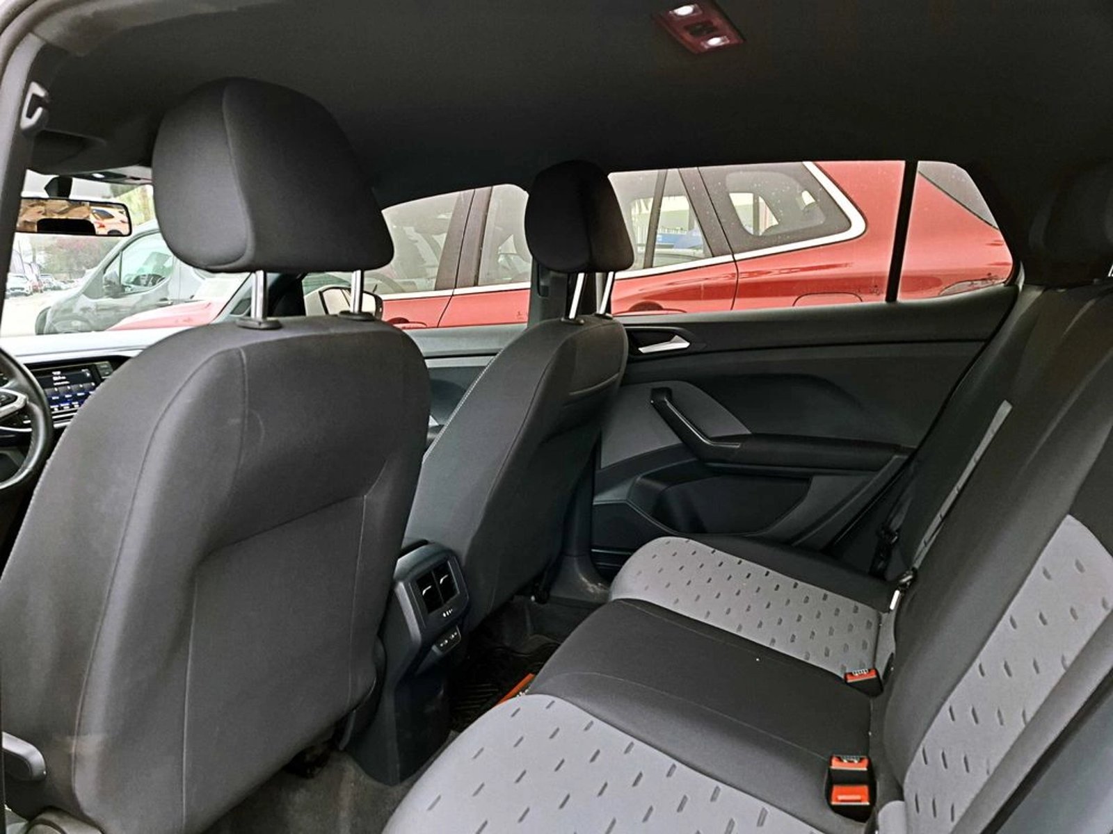 VOLKSWAGEN T-CROSS 1.0 TSI HIGHLINE AT 2024 - Imagen 9 de 15