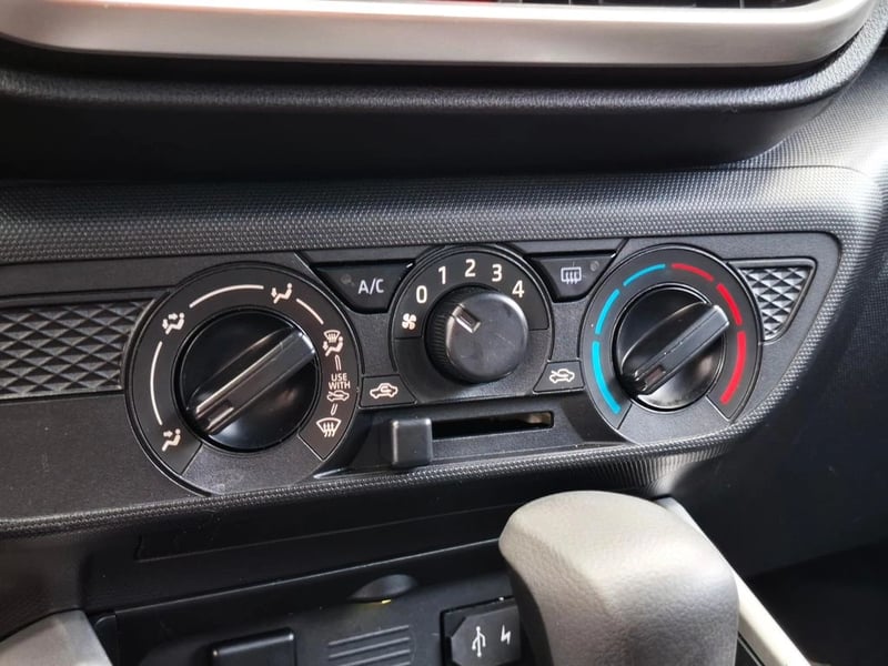Toyota RAIZE 1.2 E 4X2 AT 5P 2023 - Imagen 20 de 20