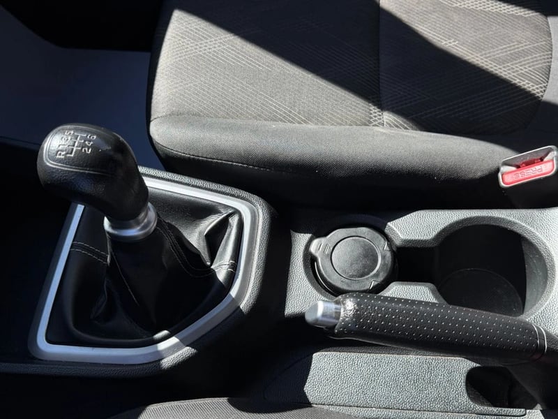 Hyundai CRETA 1.5 VALUE MT 2021 - Imagen 15 de 15