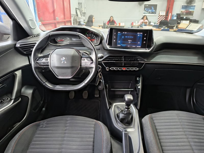 Peugeot 2008 1.5 SIGNATURE BLUEHDI 2021 - Imagen 12 de 20