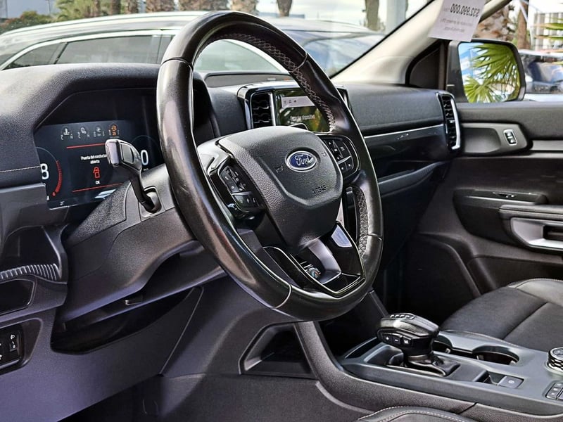 Ford RANGER 3.0 LIMITED AT 4X4 DIESEL 2024 - Imagen 7 de 17
