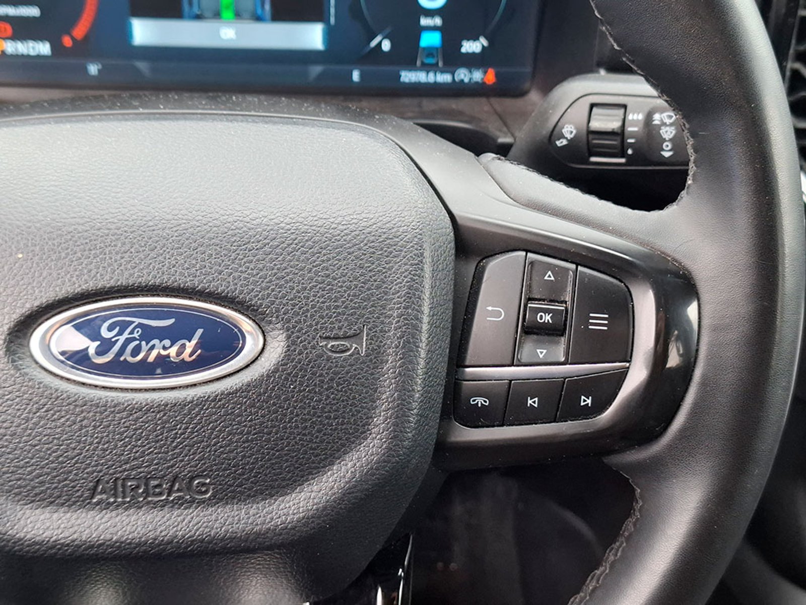 Ford RANGER 3.0 LIMITED 4X4 AUT 2024 - Imagen 12 de 20